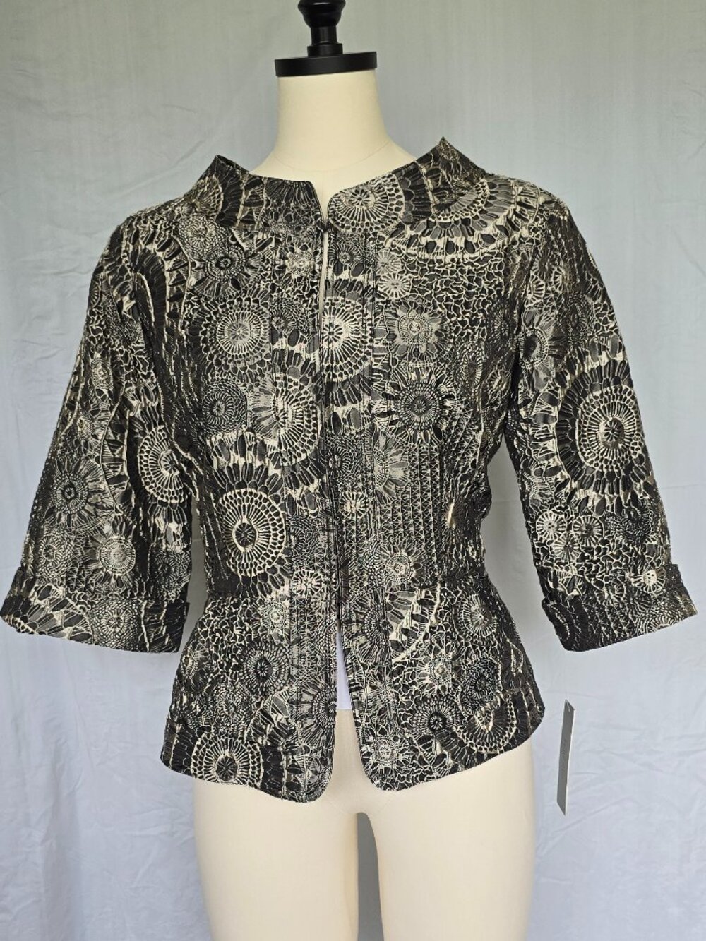 Teri Jon NWT Gold Metallic Floral Jacquard Evening Jacket 14